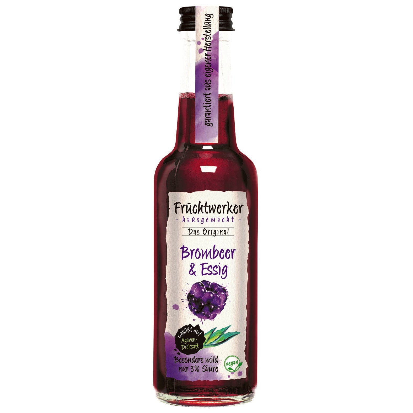Fruchtwerker Brombeer & Essig Flasche stehend vor weißem Hintergrund, Etikett mit Brombeeren und Agave deutlich sichtbar.
