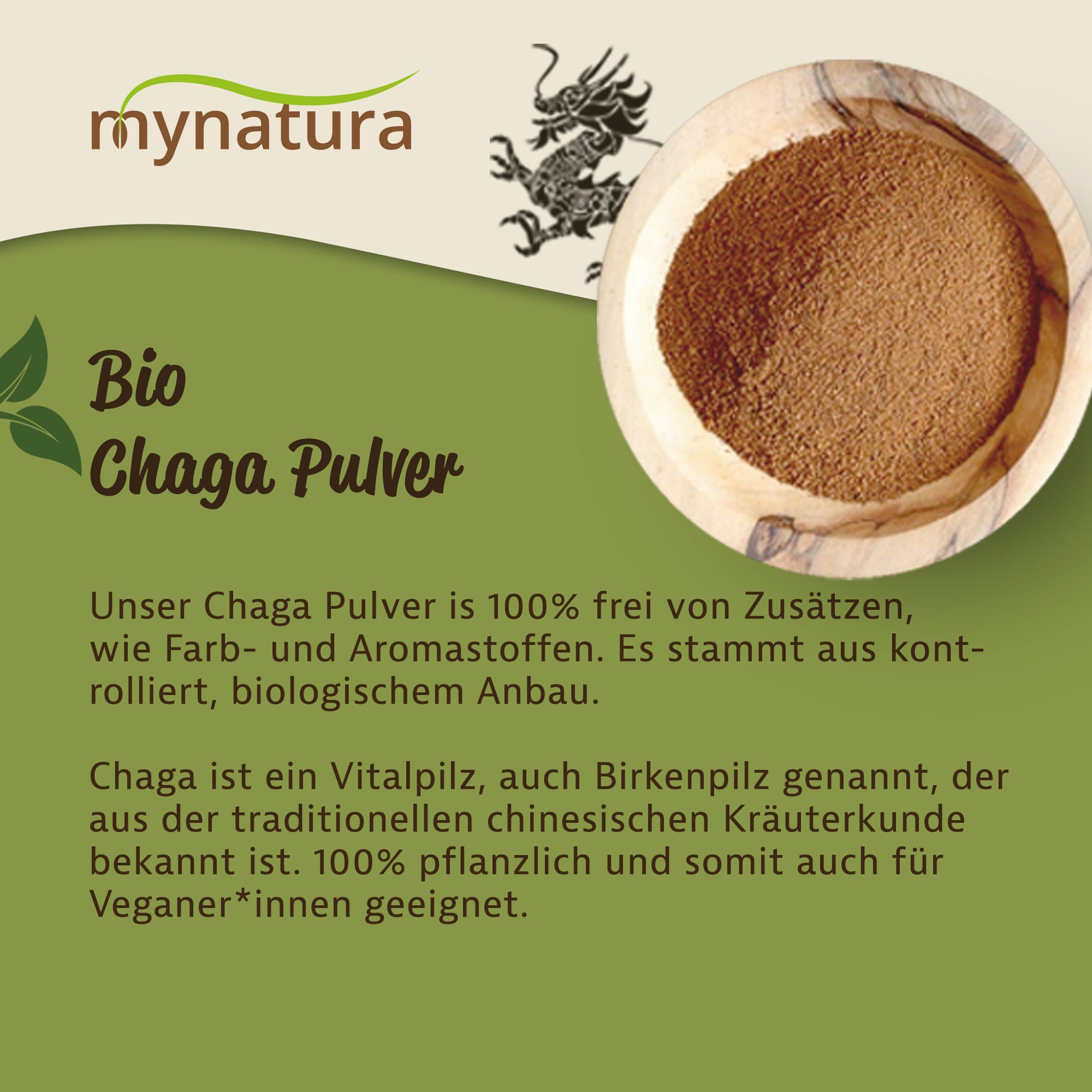 Nahaufnahme einer Holzschale mit gemahlenem Chaga Pulver auf grünem Hintergrund, daneben Text zu natürlichem Superfood.