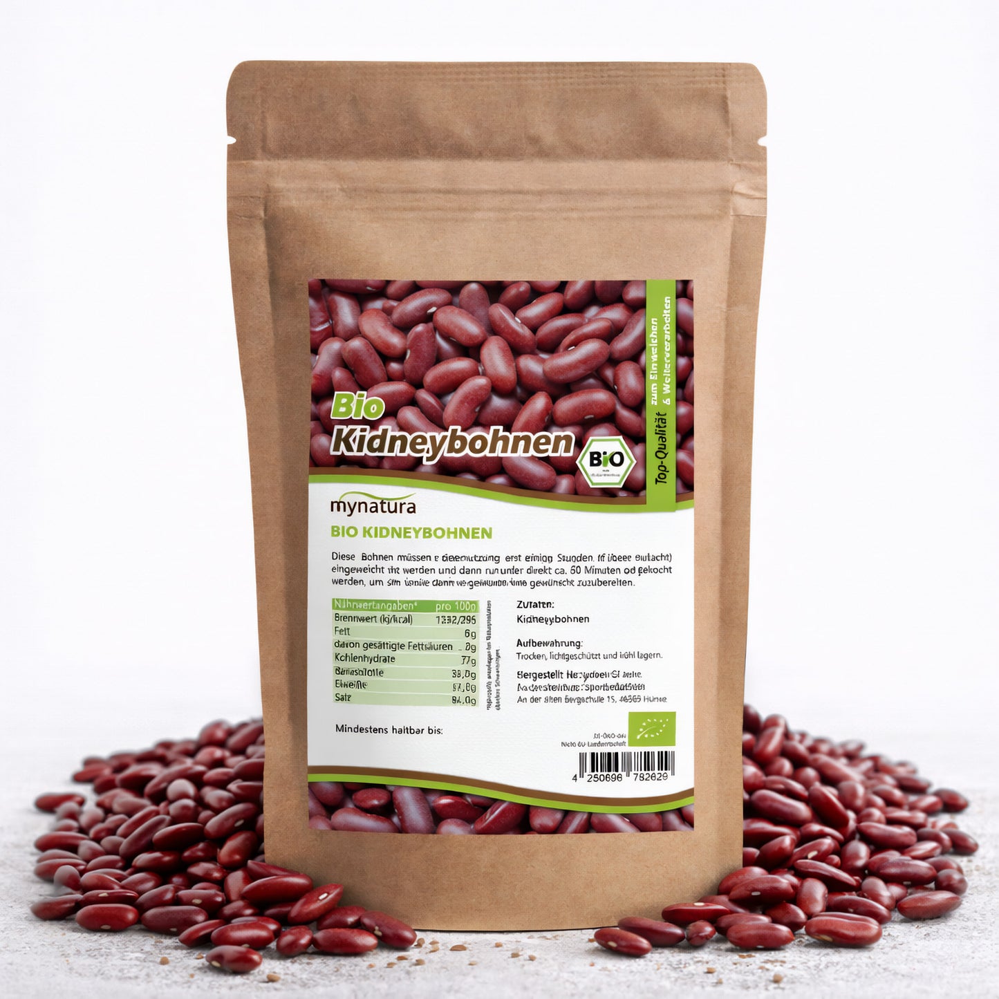 Beutel Mynatura Bio Kidneybohnen, umgeben von losen kidneybohnen, Vorderseite mit Nährwertangaben und Produktinfos sichtbar.