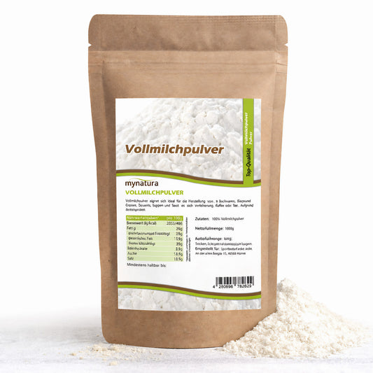 Beutel mit Mynatura Vollmilchpulver und etwas losem Milchpulver daneben, geeignet als Zutaten fürs Backen und Kochen.