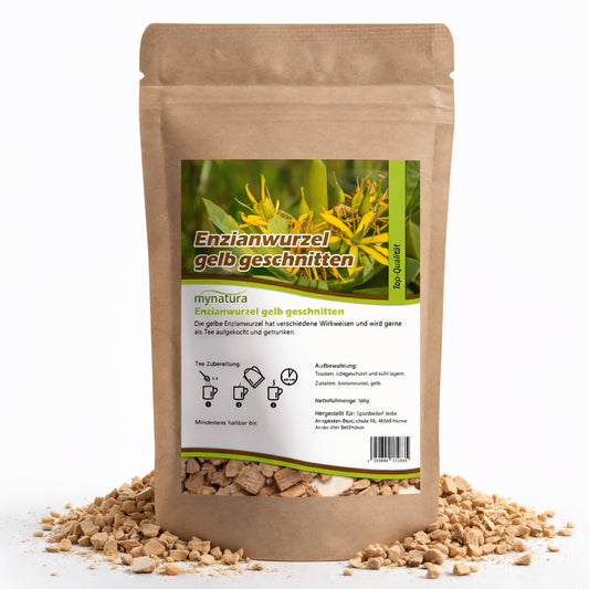 Beutel mit geschnittener gelber Enzianwurzel, 100g, aus Kraftpapier, umgeben von getrockneten Enzian-Stücken, Vorderseite mit Produktetikett.
