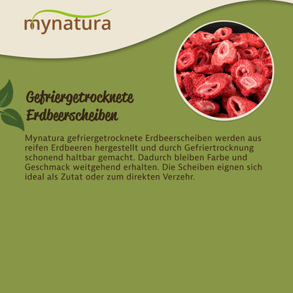 Nahaufnahme von gefriergetrockneten Erdbeerscheiben als Früchte, rund ausgeschnitten, auf grünem Hintergrund mit Text zu Erdbeeren und Frühstück.