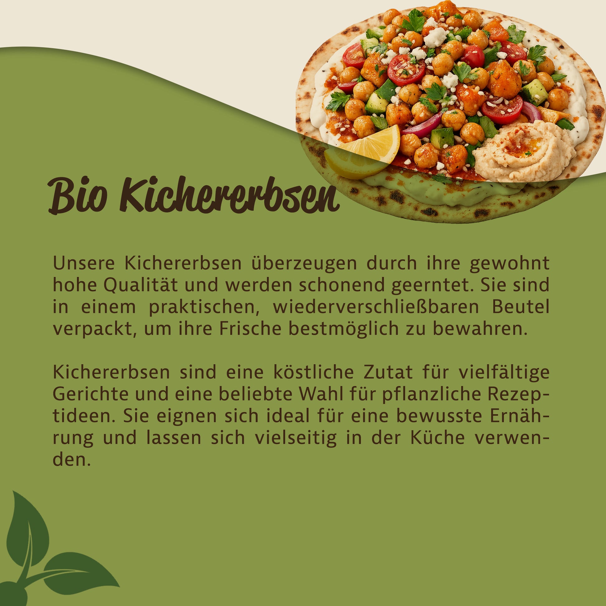 Teller mit Fladenbrot, Kichererbsen, Gemüse und Hummus, als Inspiration für vegane Rezepte mit Kichererbsen zum Kochen oder Backen.